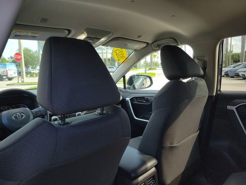 Certified 2025 Toyota RAV4 LE FWD image 15
