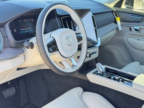 New 2026 Volvo XC90 B6 Ultra image 21