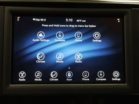 Used 2021 Chrysler Voyager LX image 28