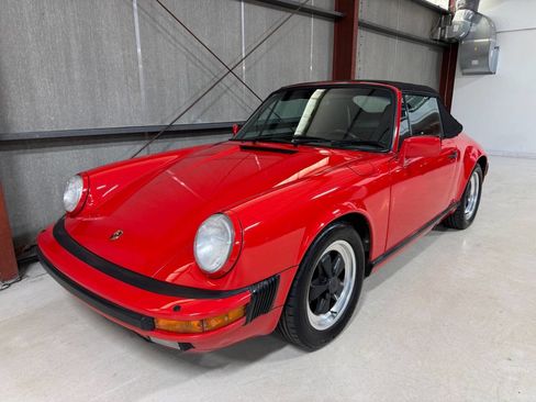 Used 1987 Porsche 911 Carrera RWD image 19