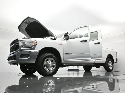 Used 2021 RAM 2500 Tradesman w/ Chrome Appearance Group image 47