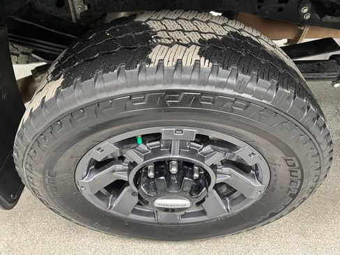 Used 2024 Ford F350 Lariat w/ Lariat Ultimate Package AWD/4WD image 17