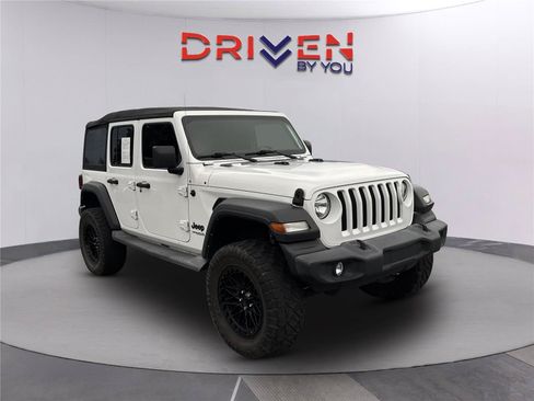 Used 2022 Jeep Wrangler Unlimited Sport AWD/4WD image 1