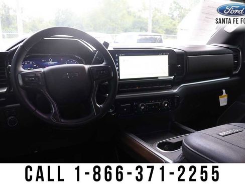 Used 2025 Chevrolet Silverado 2500 High Country w/ High Country Premium Package AWD/4WD image 29