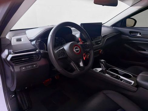 Used 2024 Nissan Altima 2.5 SR w/ SR Premium Package AWD/4WD image 7