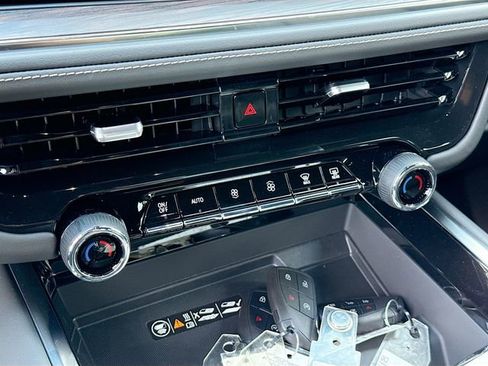 New 2025 Chevrolet Tahoe Premier image 17