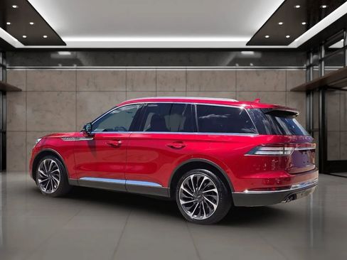 Used 2020 Lincoln Aviator Reserve w/ Equipment Group 202A image 3