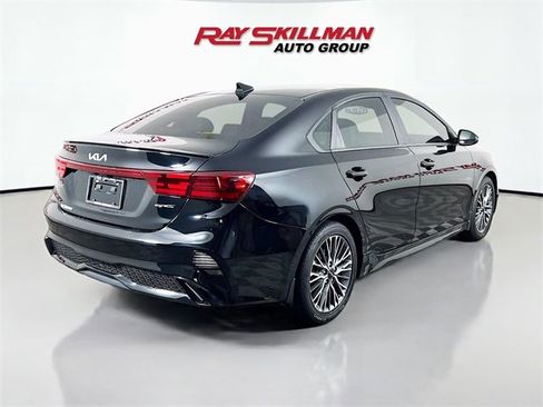 Used 2023 Kia Forte GT-Line w/ GT-Line Premium Package image 7