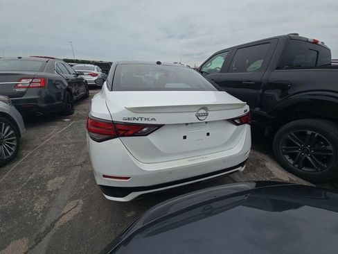 Used 2024 Nissan Sentra SR w/ SR Premium Package FWD image 3