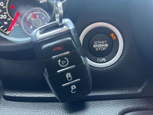 Used 2020 RAM 1500 Big Horn AWD/4WD image 44