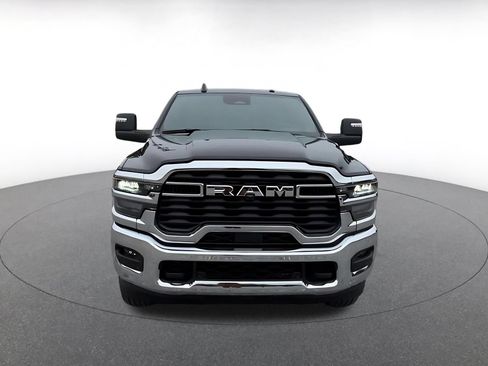 Used 2025 RAM 2500 Big Horn AWD/4WD image 4