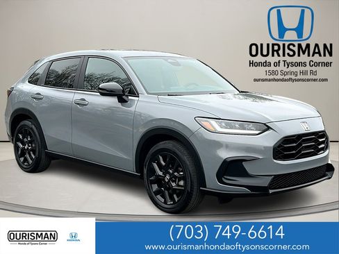 Used 2023 Honda HR-V Sport image 1