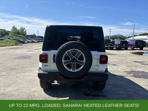 Used 2021 Jeep Wrangler Unlimited Sahara w/ Dual Top Group AWD/4WD image 4