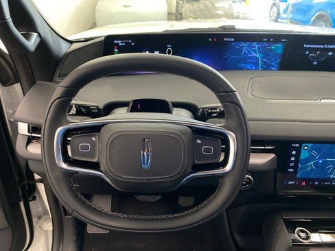 New 2026 Lincoln Navigator Reserve w/ Jet Appearance Package AWD/4WD image 29