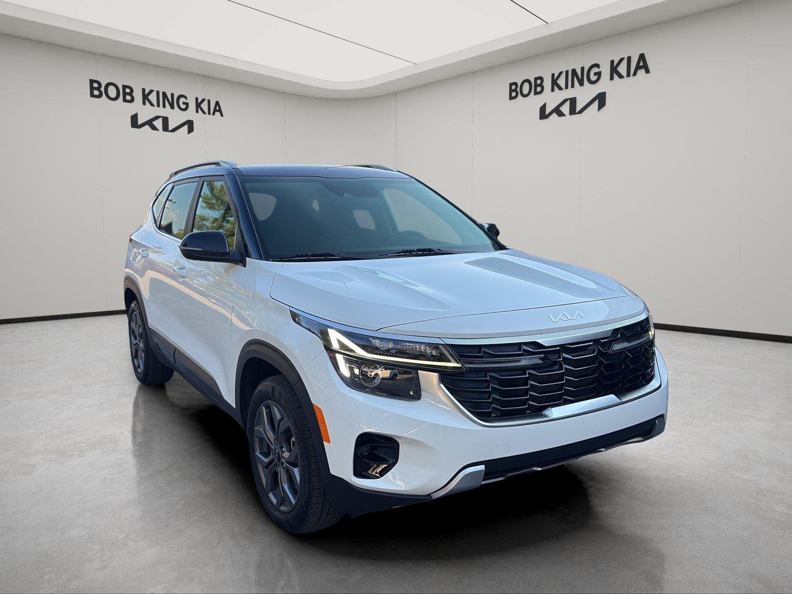 Used 2024 Kia Seltos S AWD/4WD image 7