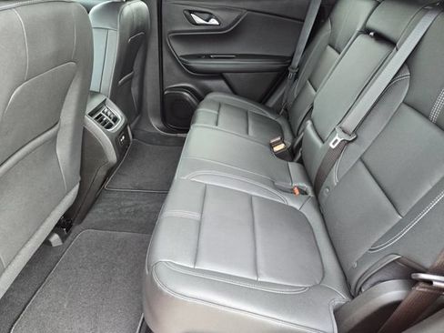 Used 2024 Chevrolet Blazer LT FWD image 29
