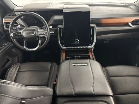 Used 2025 GMC Yukon Denali image 23