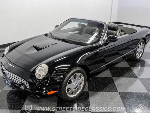Used 2002 Ford Thunderbird image 38