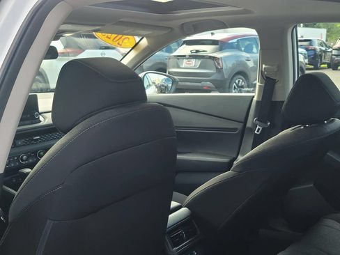 Used 2025 Honda Accord SE image 16