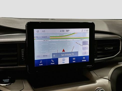 Used 2022 Ford Explorer XLT w/ Equipment Group 202A RWD image 13