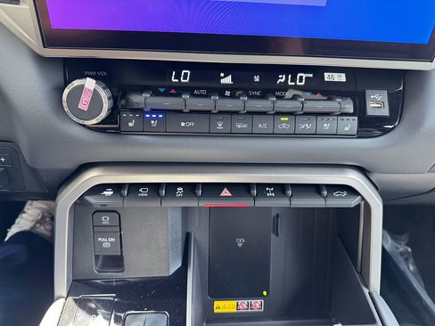 New 2026 Toyota Tundra Platinum AWD/4WD image 20