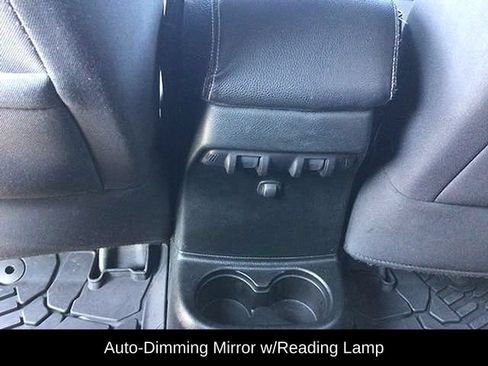 Used 2018 Jeep Wrangler Unlimited Sport AWD/4WD image 33
