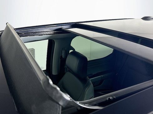 New 2025 Ford F250 Lariat w/ Lariat Ultimate Package image 14