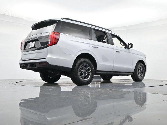 Used 2025 Ford Expedition Active RWD image 35