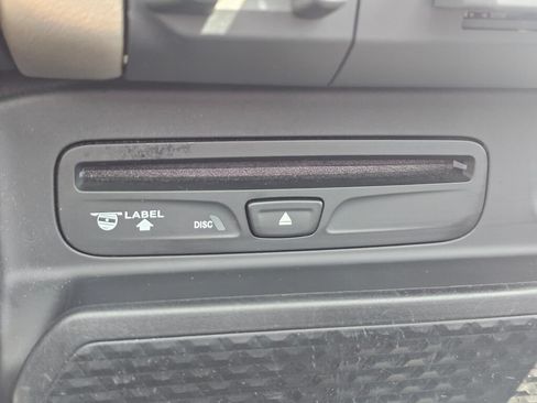 Used 2019 RAM 1500 Laramie w/ Sport Appearance Package AWD/4WD image 34
