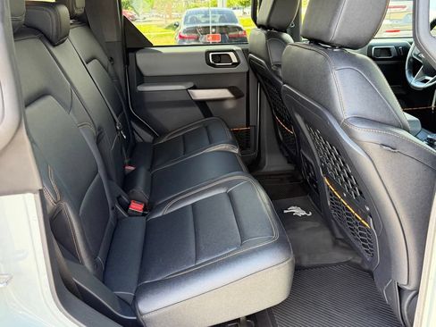 Used 2023 Ford Bronco Badlands AWD/4WD image 17