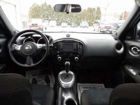 Used 2013 Nissan Juke SV image 11