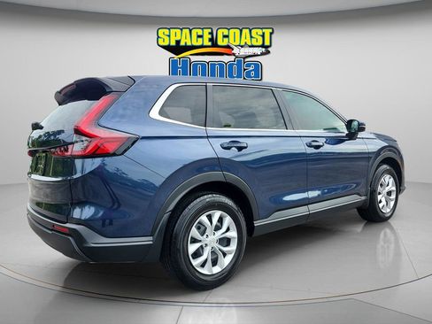Used 2025 Honda CR-V LX image 3