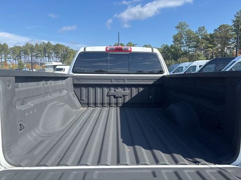 Used 2019 Chevrolet Colorado Z71 w/ LPO, Premium Interior Package image 16