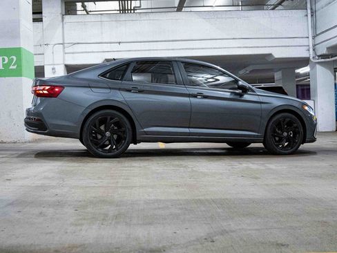 New 2026 Volkswagen Jetta SE image 7