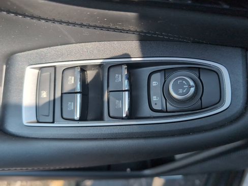 Used 2022 Subaru Outback Limited image 17