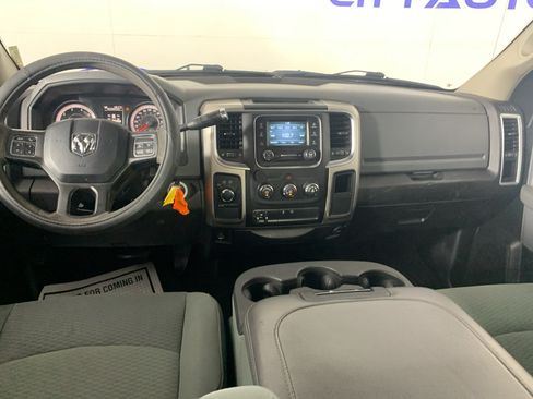 Used 2018 RAM 2500 SLT AWD/4WD image 30