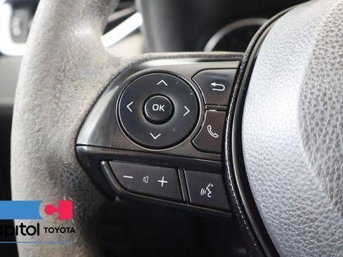 Certified 2021 Toyota RAV4 LE AWD/4WD image 17
