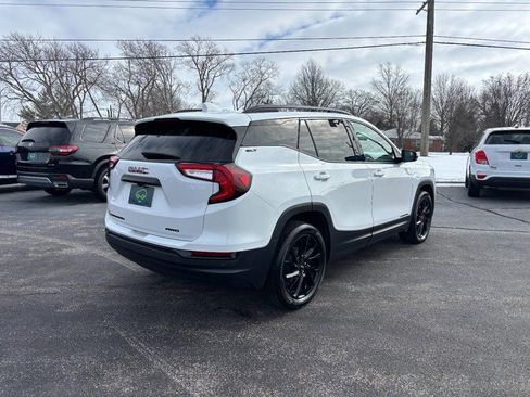 Certified 2024 GMC Terrain SLT w/ Elevation Edition image 5
