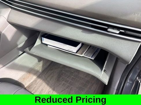 Used 2023 Hyundai Elantra SEL image 40