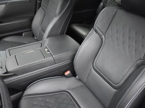 Used 2025 INFINITI QX80 Autograph w/ Autograph Exterior Package image 13