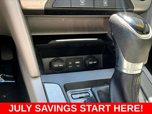 Used 2017 Hyundai Elantra SE FWD image 19