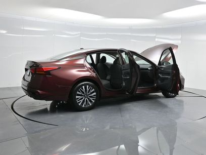 Used 2024 Nissan Altima 2.5 SV