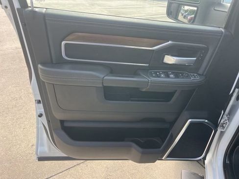 Used 2024 RAM 2500 Laramie w/ Safety Group AWD/4WD image 13