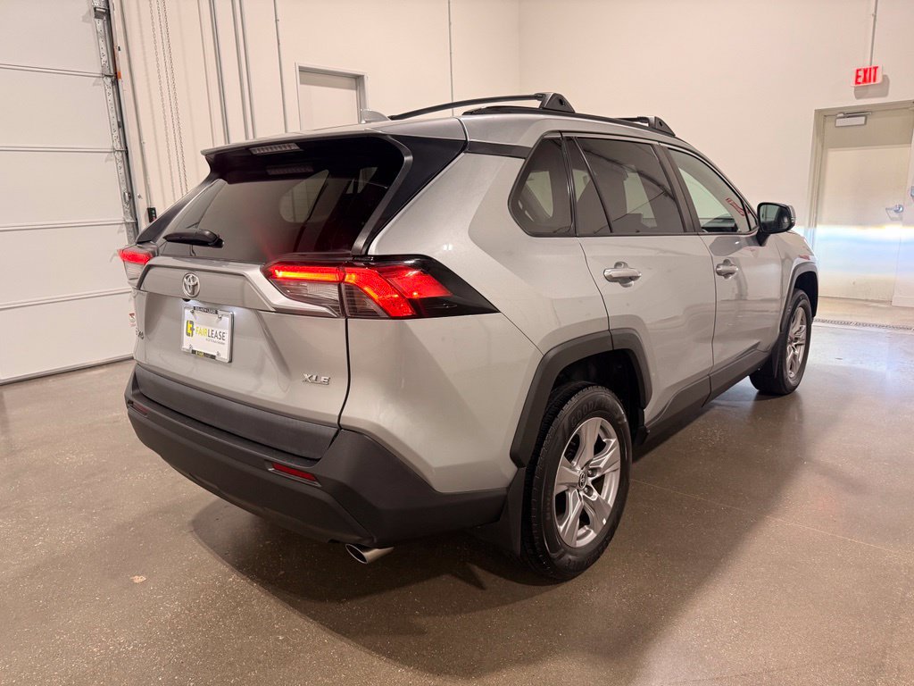 Used 2023 Toyota RAV4 XLE w/ Convenience Package FWD image 5