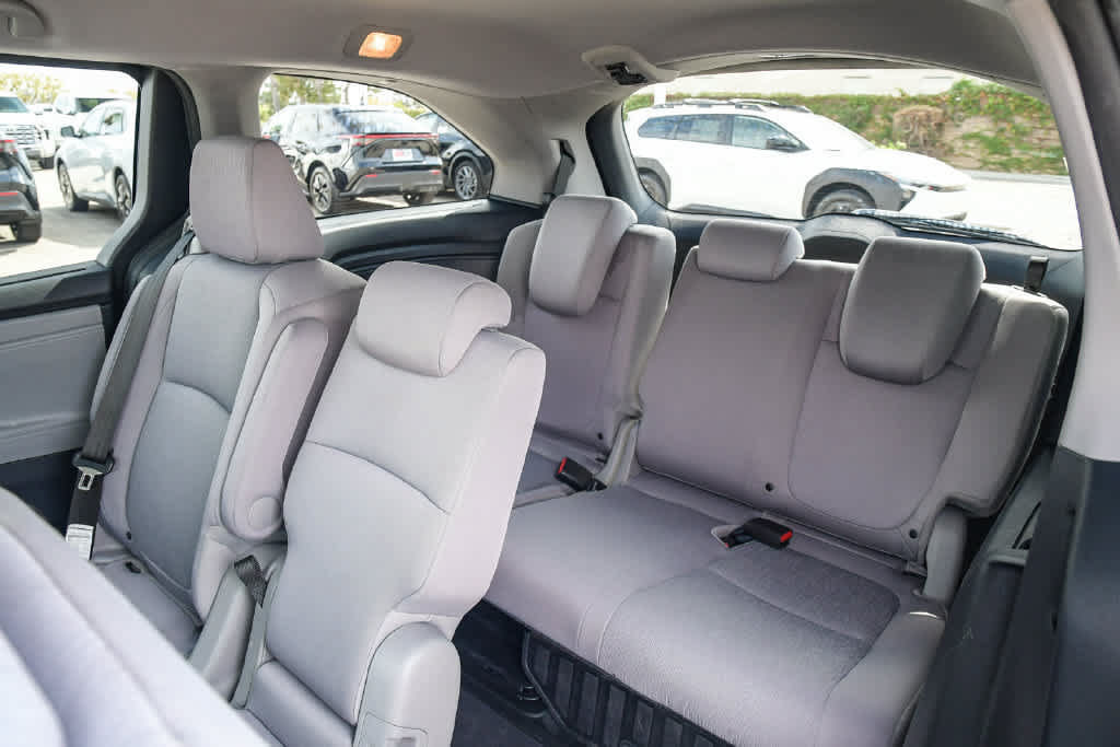 Used 2023 Honda Odyssey EX image 17
