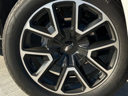 Certified 2024 Chevrolet Tahoe RST w/ Luxury Package image 10