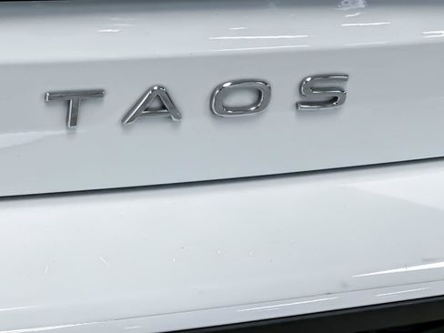 Used 2022 Volkswagen Taos S image 25