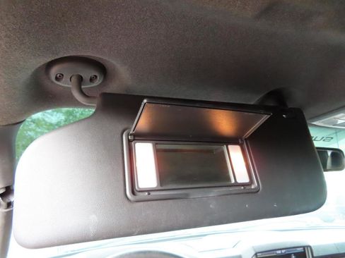 Used 2016 Ford F250 Lariat w/ Lariat Interior Package image 39