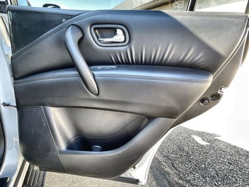 Used 2023 Nissan Armada SL w/ Midnight Edition Package image 23