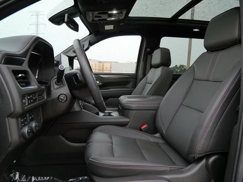 Used 2022 Chevrolet Suburban RST w/ Luxury Package AWD/4WD image 11